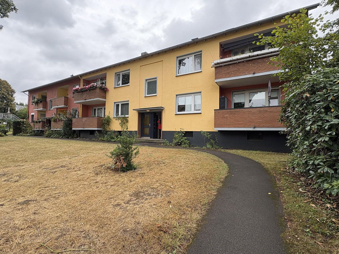 Predaj domu 500 m², pozemok 1.496 m², Solingen, Severné Porýnie - Westfálsko Predaj domu 500 m², pozemok 1.496 m², Solingen, Severné Porýnie - Westfálsko