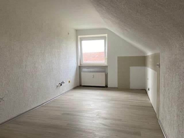 Prenájom bytu 3-izbový 70 m², Usinger Str. 94, Ober-Mörlen, Hesensko Prenájom bytu 3-izbový 70 m², Usinger Str. 94, Ober-Mörlen, Hesensko