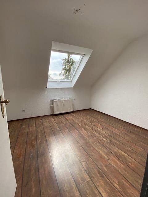 Prenájom bytu 3-izbový 70 m², Usinger Str. 94, Ober-Mörlen, Hesensko Prenájom bytu 3-izbový 70 m², Usinger Str. 94, Ober-Mörlen, Hesensko