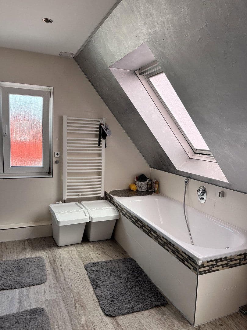 Predaj bytu 4-izbový 123 m², Rheinstetten, Bádensko-Wurttembersko Predaj bytu 4-izbový 123 m², Rheinstetten, Bádensko-Wurttembersko