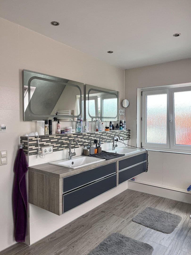 Predaj bytu 4-izbový 123 m², Rheinstetten, Bádensko-Wurttembersko Predaj bytu 4-izbový 123 m², Rheinstetten, Bádensko-Wurttembersko