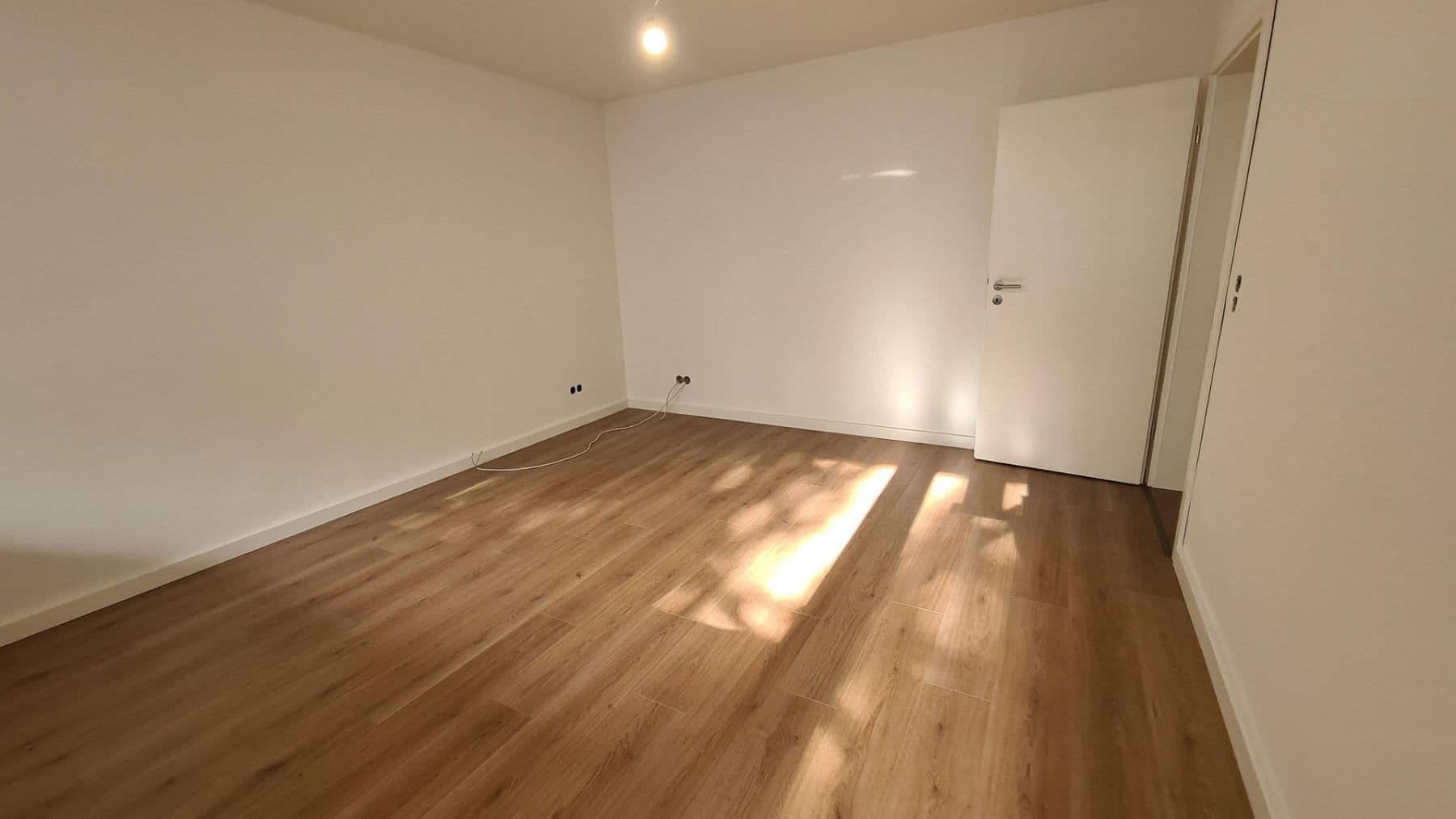 Prenájom bytu 4-izbový 80 m², Neuhof 10, Reinfeld, Šlezvicko-Holštajnsko Prenájom bytu 4-izbový 80 m², Neuhof 10, Reinfeld, Šlezvicko-Holštajnsko