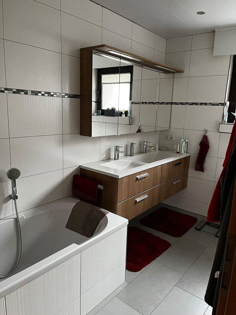 Predaj domu 174 m², pozemok 608 m², Schwerte, Severné Porýnie - Westfálsko Predaj domu 174 m², pozemok 608 m², Schwerte, Severné Porýnie - Westfálsko