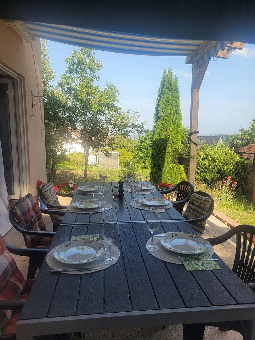 Predaj domu 195 m², pozemok 351 m², Calw, Bádensko-Wurttembersko Predaj domu 195 m², pozemok 351 m², Calw, Bádensko-Wurttembersko