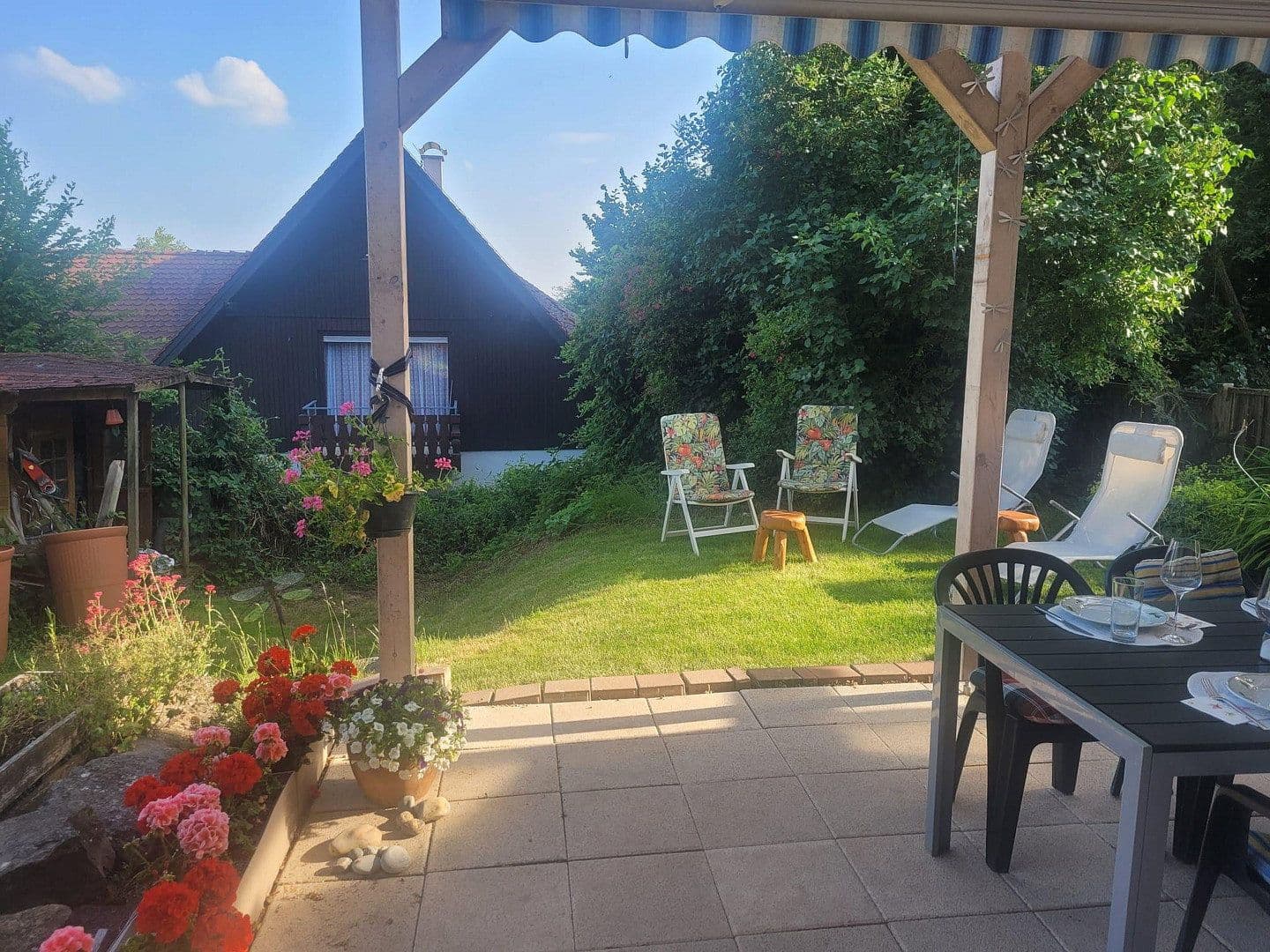 Predaj domu 195 m², pozemok 351 m², Calw, Bádensko-Wurttembersko Predaj domu 195 m², pozemok 351 m², Calw, Bádensko-Wurttembersko