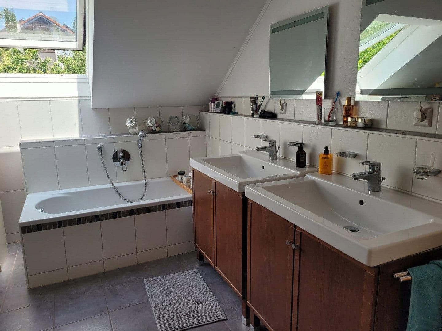 Predaj domu 195 m², pozemok 351 m², Calw, Bádensko-Wurttembersko Predaj domu 195 m², pozemok 351 m², Calw, Bádensko-Wurttembersko