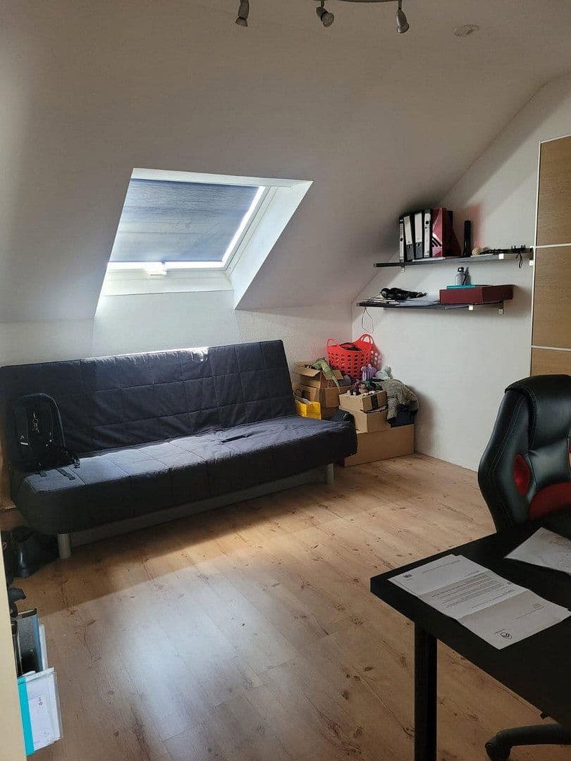 Predaj domu 195 m², pozemok 351 m², Calw, Bádensko-Wurttembersko Predaj domu 195 m², pozemok 351 m², Calw, Bádensko-Wurttembersko