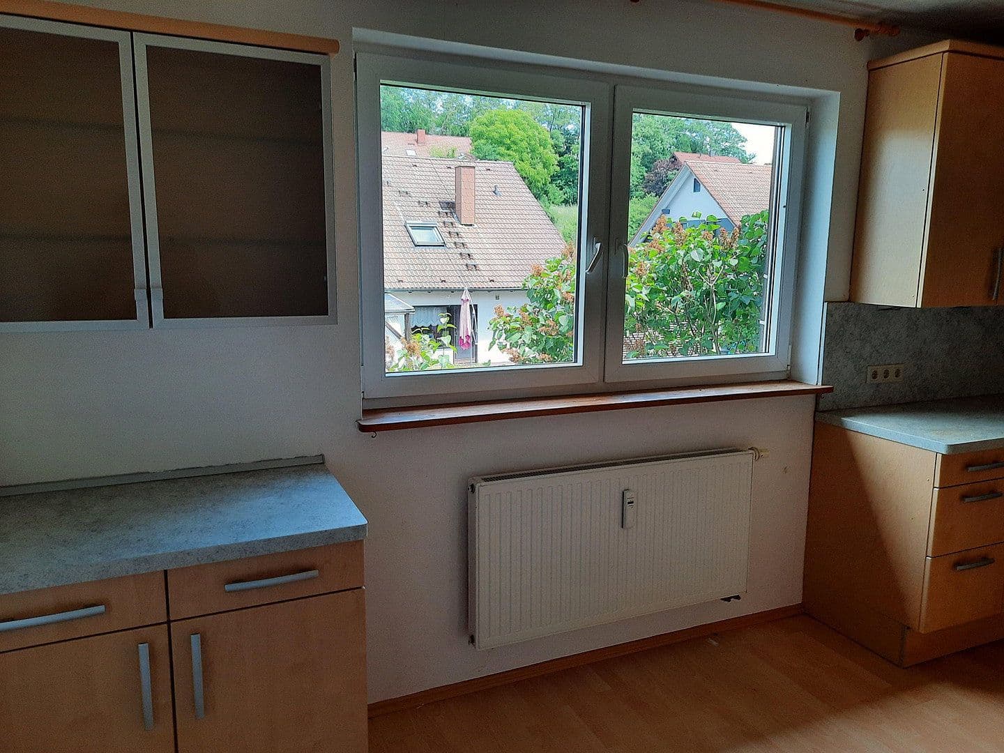Prenájom domu 124 m², pozemok 320 m², Wilhermsdorf, Bavorsko Prenájom domu 124 m², pozemok 320 m², Wilhermsdorf, Bavorsko