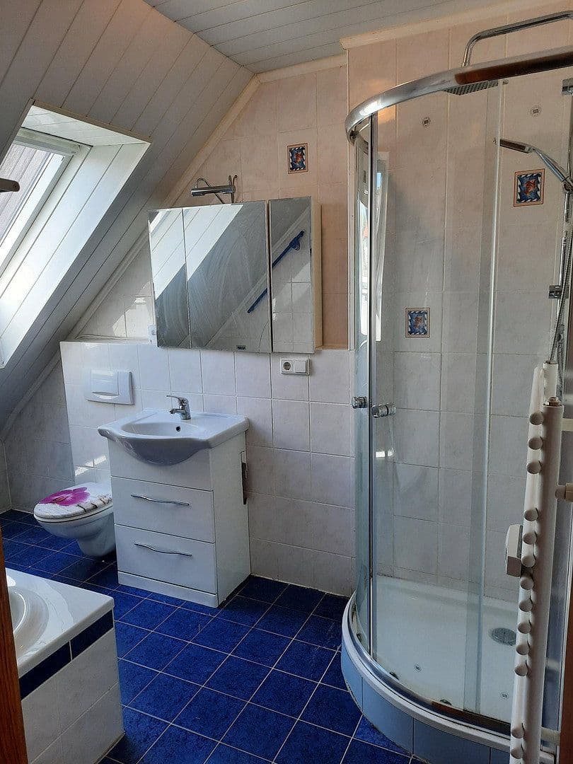 Prenájom domu 124 m², pozemok 320 m², Wilhermsdorf, Bavorsko Prenájom domu 124 m², pozemok 320 m², Wilhermsdorf, Bavorsko