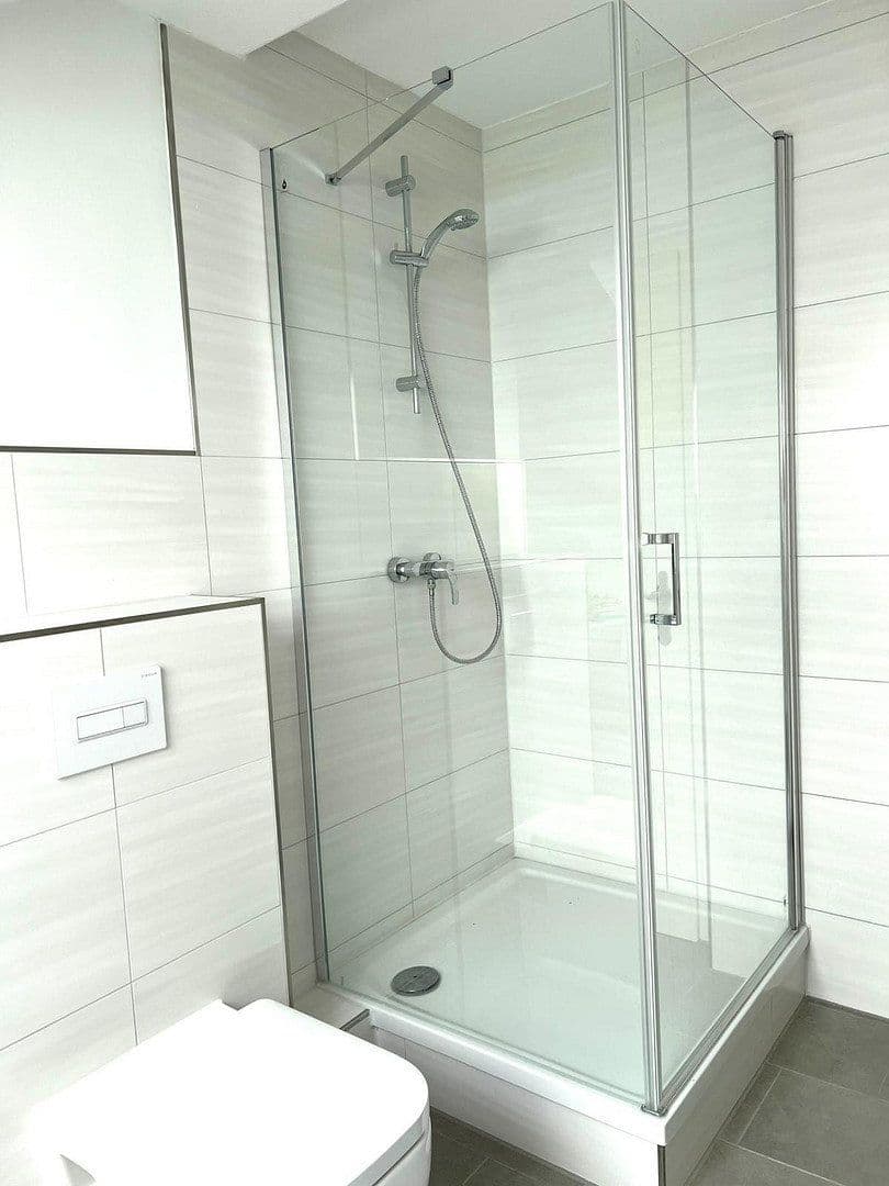 Prenájom bytu 2-izbový 83 m², Delitzscher Straße 90, Leipzig, Sasko Prenájom bytu 2-izbový 83 m², Delitzscher Straße 90, Leipzig, Sasko