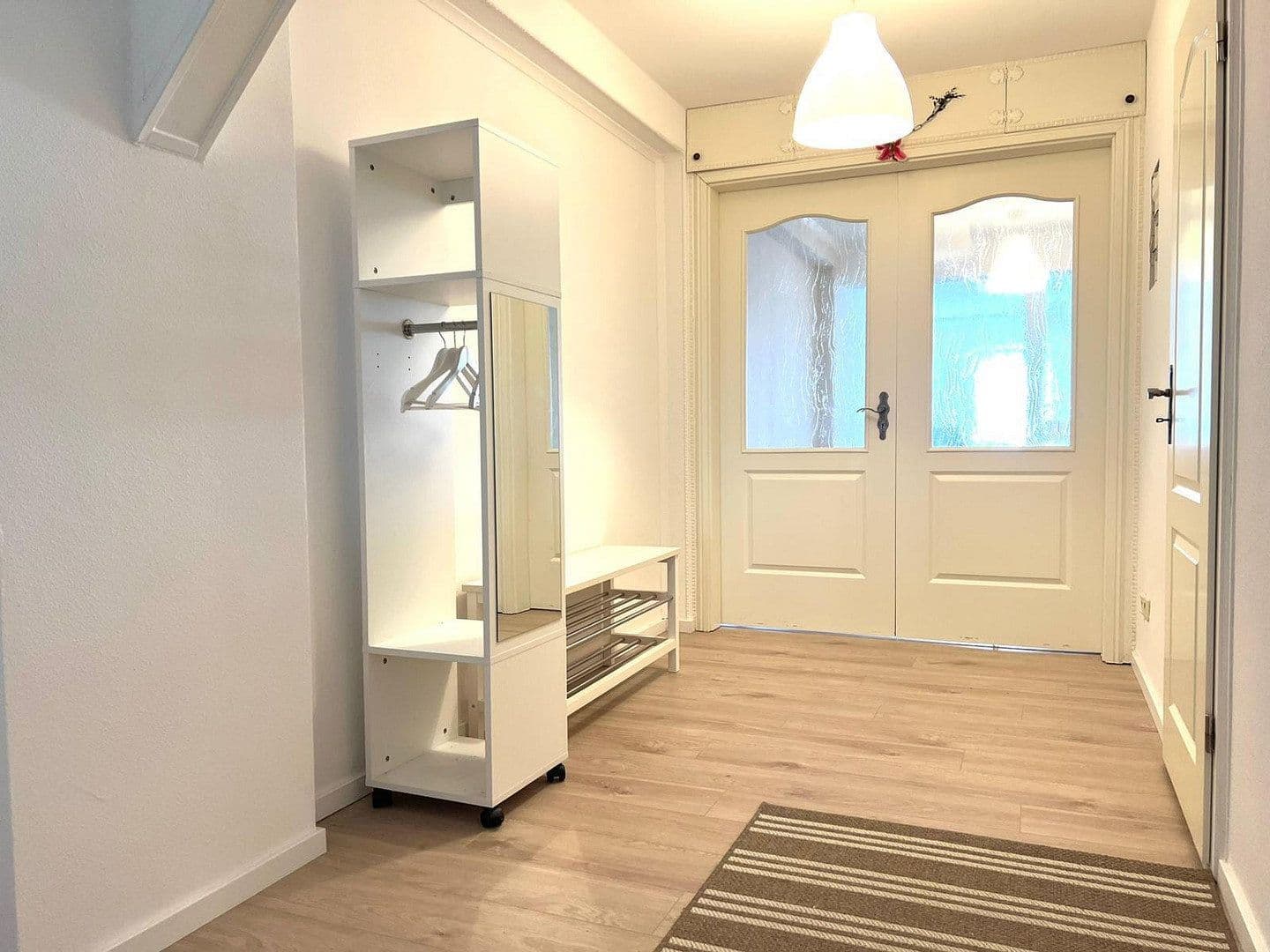 Prenájom bytu 2-izbový 83 m², Delitzscher Straße 90, Leipzig, Sasko Prenájom bytu 2-izbový 83 m², Delitzscher Straße 90, Leipzig, Sasko