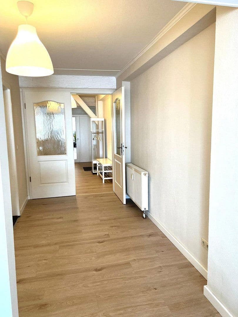 Prenájom bytu 2-izbový 83 m², Delitzscher Straße 90, Leipzig, Sasko Prenájom bytu 2-izbový 83 m², Delitzscher Straße 90, Leipzig, Sasko