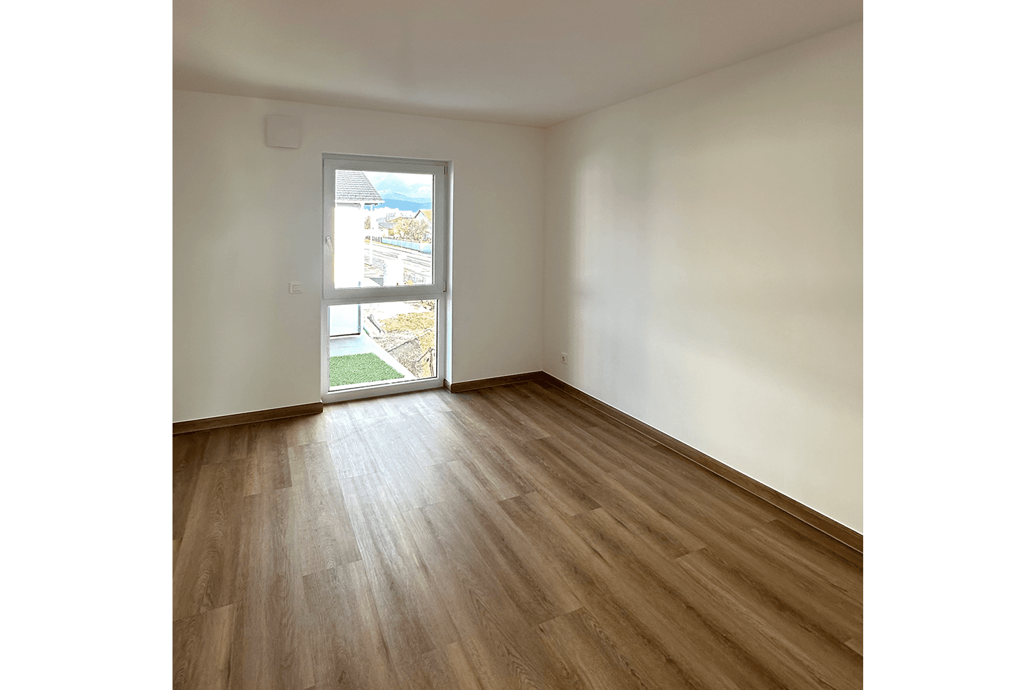 Predaj domu 130 m², pozemok 359 m², Georg-Scheßl-Weg 1A, Deggendorf, Bavorsko Predaj domu 130 m², pozemok 359 m², Georg-Scheßl-Weg 1A, Deggendorf, Bavorsko