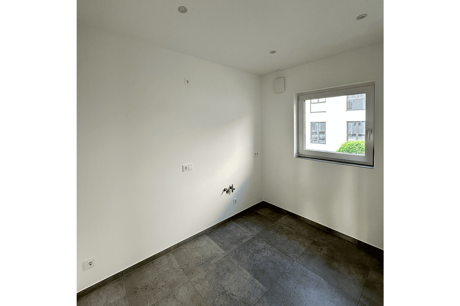 Predaj domu 130 m², pozemok 359 m², Georg-Scheßl-Weg 1A, Deggendorf, Bavorsko Predaj domu 130 m², pozemok 359 m², Georg-Scheßl-Weg 1A, Deggendorf, Bavorsko