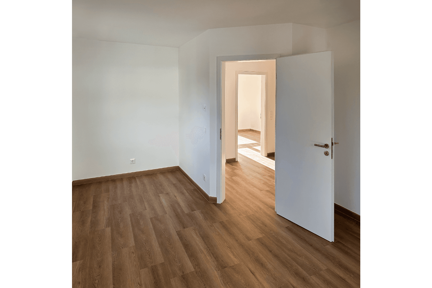 Predaj domu 130 m², pozemok 359 m², Georg-Scheßl-Weg 1A, Deggendorf, Bavorsko Predaj domu 130 m², pozemok 359 m², Georg-Scheßl-Weg 1A, Deggendorf, Bavorsko
