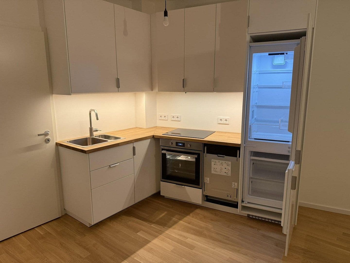 Prenájom bytu 2-izbový 50 m², Wendenschloßstraße 332-B, Berlin, Berlín Prenájom bytu 2-izbový 50 m², Wendenschloßstraße 332-B, Berlin, Berlín