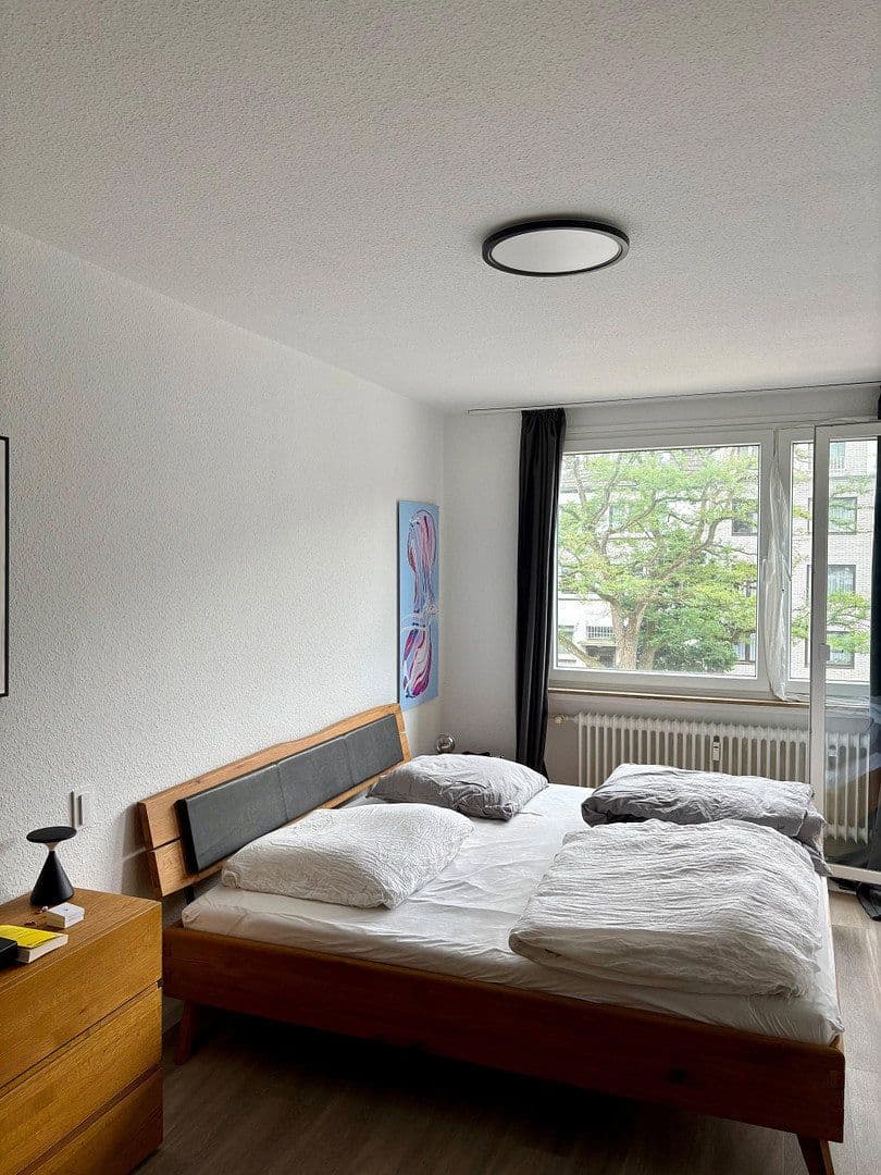 Prenájom bytu 2-izbový 59 m², Grunerstr. 70, Düsseldorf, Severné Porýnie - Westfálsko Prenájom bytu 2-izbový 59 m², Grunerstr. 70, Düsseldorf, Severné Porýnie - Westfálsko