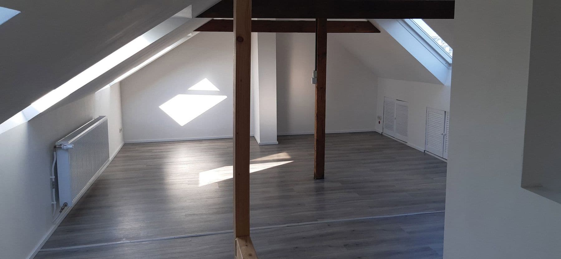 Prenájom bytu 3-izbový 82 m², Grabenstr.190, Duisburg, Severné Porýnie - Westfálsko Prenájom bytu 3-izbový 82 m², Grabenstr.190, Duisburg, Severné Porýnie - Westfálsko