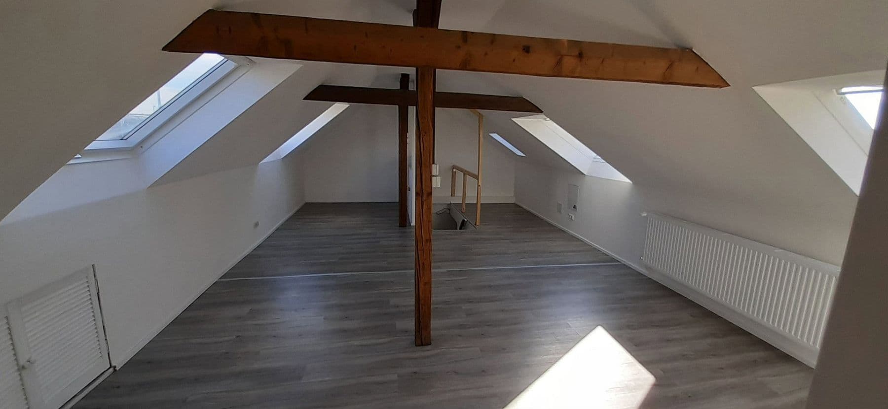 Prenájom bytu 3-izbový 82 m², Grabenstr.190, Duisburg, Severné Porýnie - Westfálsko Prenájom bytu 3-izbový 82 m², Grabenstr.190, Duisburg, Severné Porýnie - Westfálsko