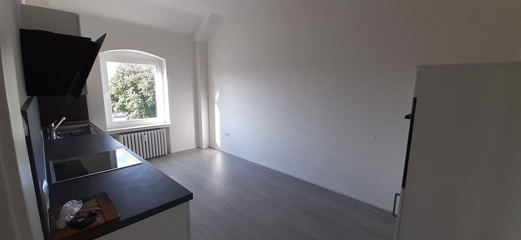 Prenájom bytu 3-izbový 82 m², Grabenstr.190, Duisburg, Severné Porýnie - Westfálsko Prenájom bytu 3-izbový 82 m², Grabenstr.190, Duisburg, Severné Porýnie - Westfálsko