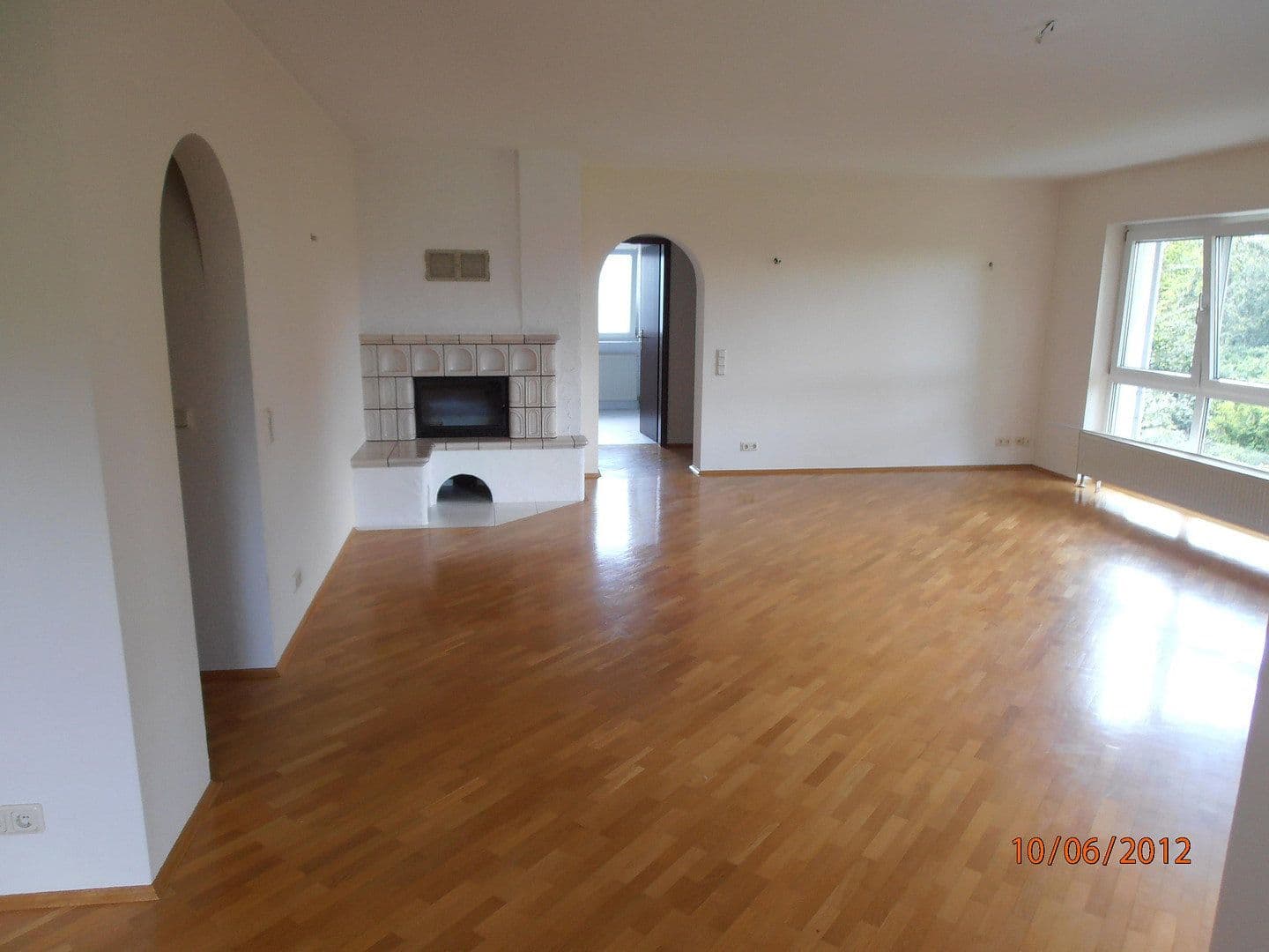 Prenájom bytu 3-izbový 101 m², Wiesbaden-Sonnenberg, Hesensko Prenájom bytu 3-izbový 101 m², Wiesbaden-Sonnenberg, Hesensko