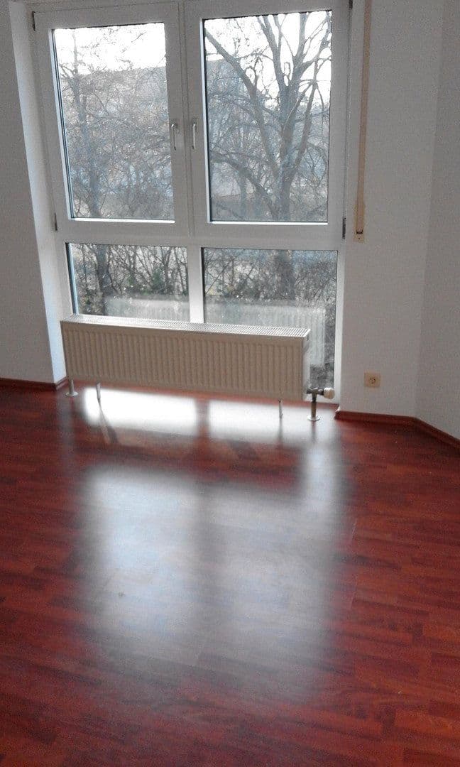Prenájom bytu 3-izbový 101 m², Wiesbaden-Sonnenberg, Hesensko Prenájom bytu 3-izbový 101 m², Wiesbaden-Sonnenberg, Hesensko