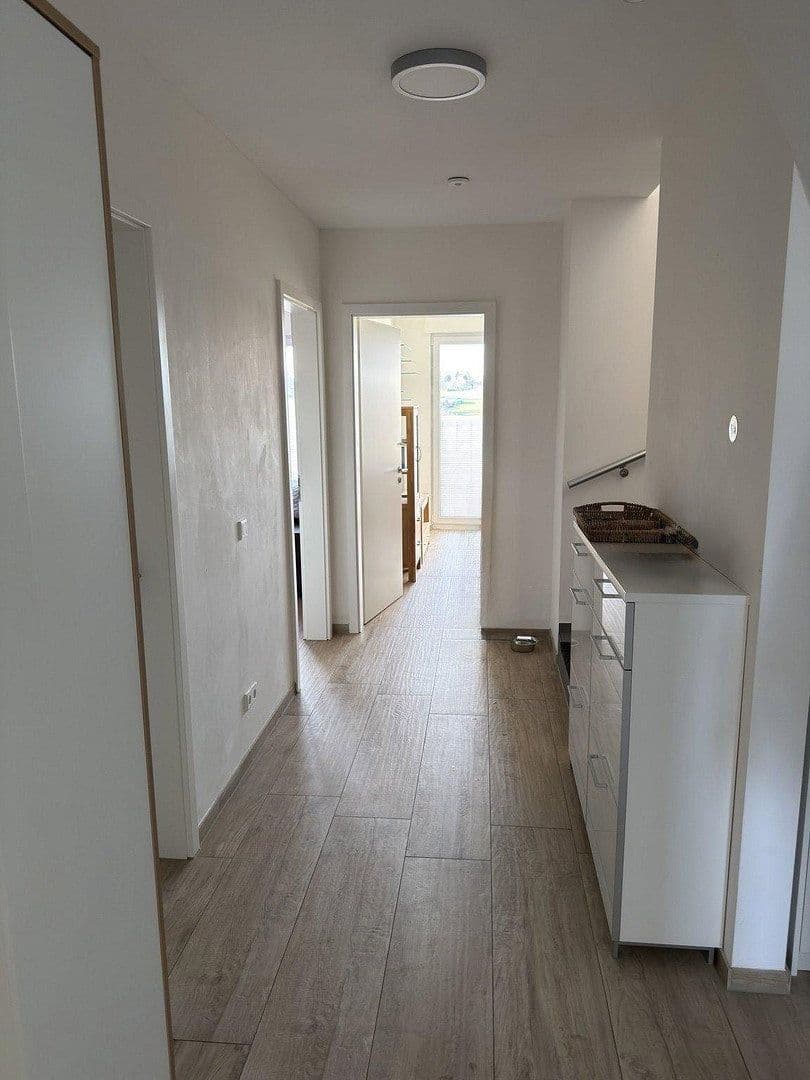 Prenájom bytu 5-izbový 135 m², Am Siefen 54, Solingen, Severné Porýnie - Westfálsko Prenájom bytu 5-izbový 135 m², Am Siefen 54, Solingen, Severné Porýnie - Westfálsko