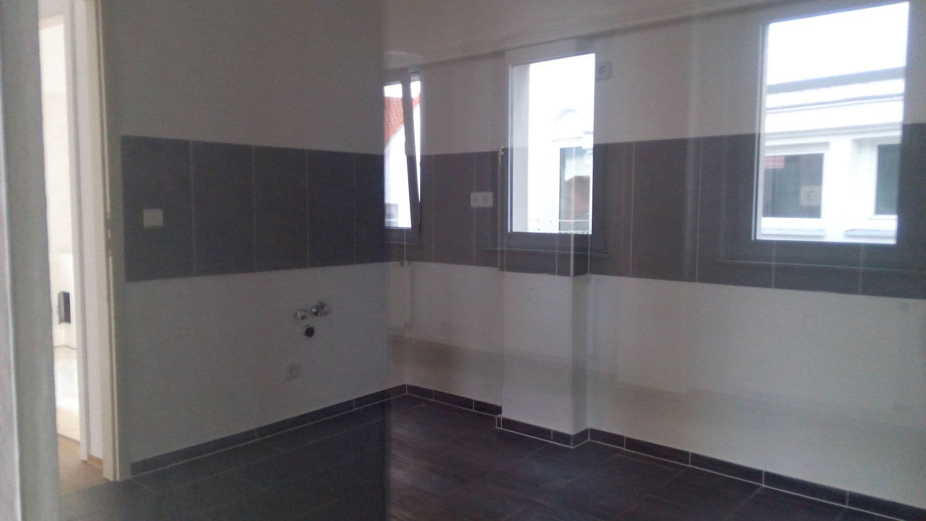Prenájom bytu 3-izbový 93 m², Meißner Straße, 3, Wilsdruff, Sasko Prenájom bytu 3-izbový 93 m², Meißner Straße, 3, Wilsdruff, Sasko