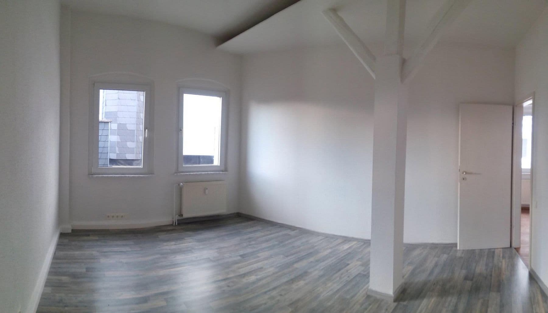 Prenájom bytu 3-izbový 93 m², Meißner Straße, 3, Wilsdruff, Sasko Prenájom bytu 3-izbový 93 m², Meißner Straße, 3, Wilsdruff, Sasko