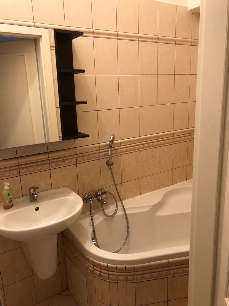 Prenájom bytu 2-izbový 46 m², Roháčova, Praha, Praha Prenájom bytu 2-izbový 46 m², Roháčova, Praha, Praha