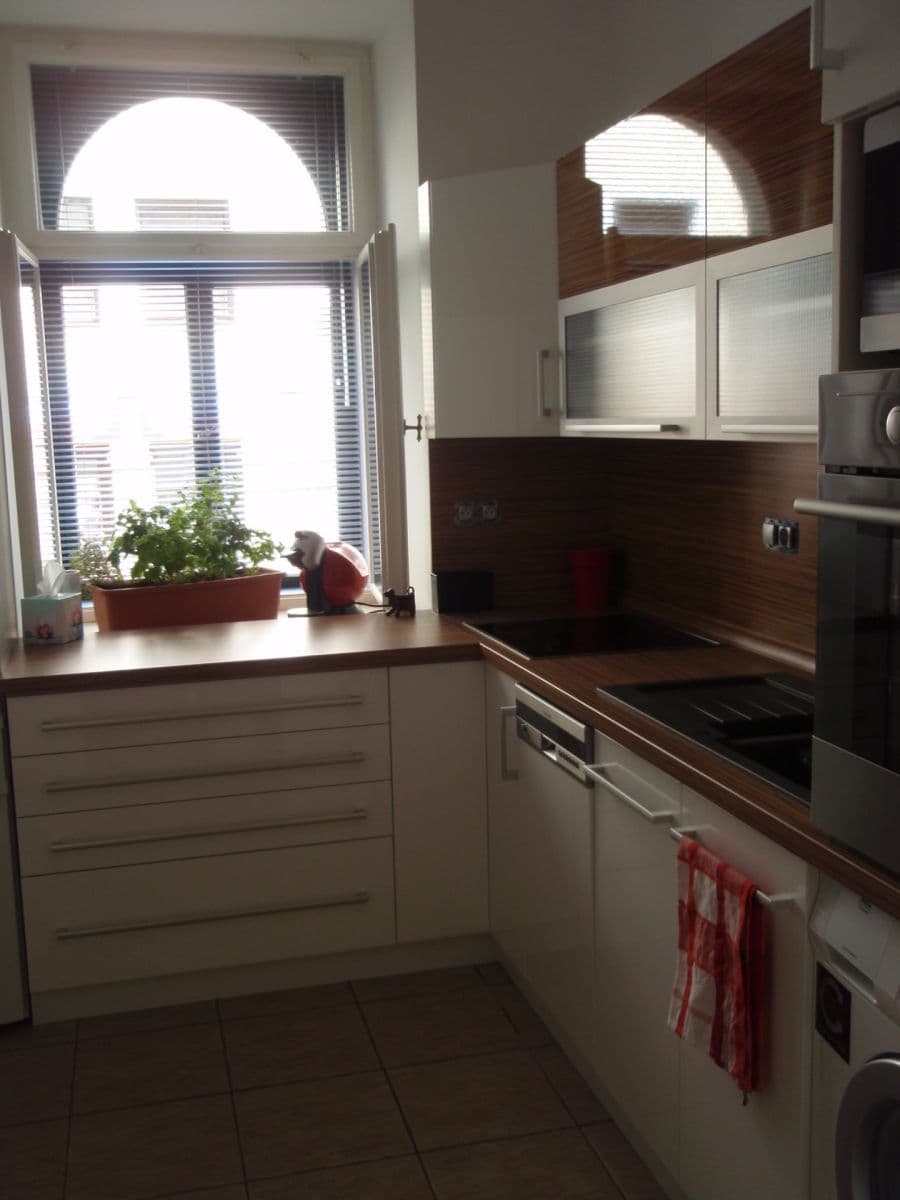 Prenájom bytu 2-izbový 46 m², Roháčova, Praha, Praha Prenájom bytu 2-izbový 46 m², Roháčova, Praha, Praha
