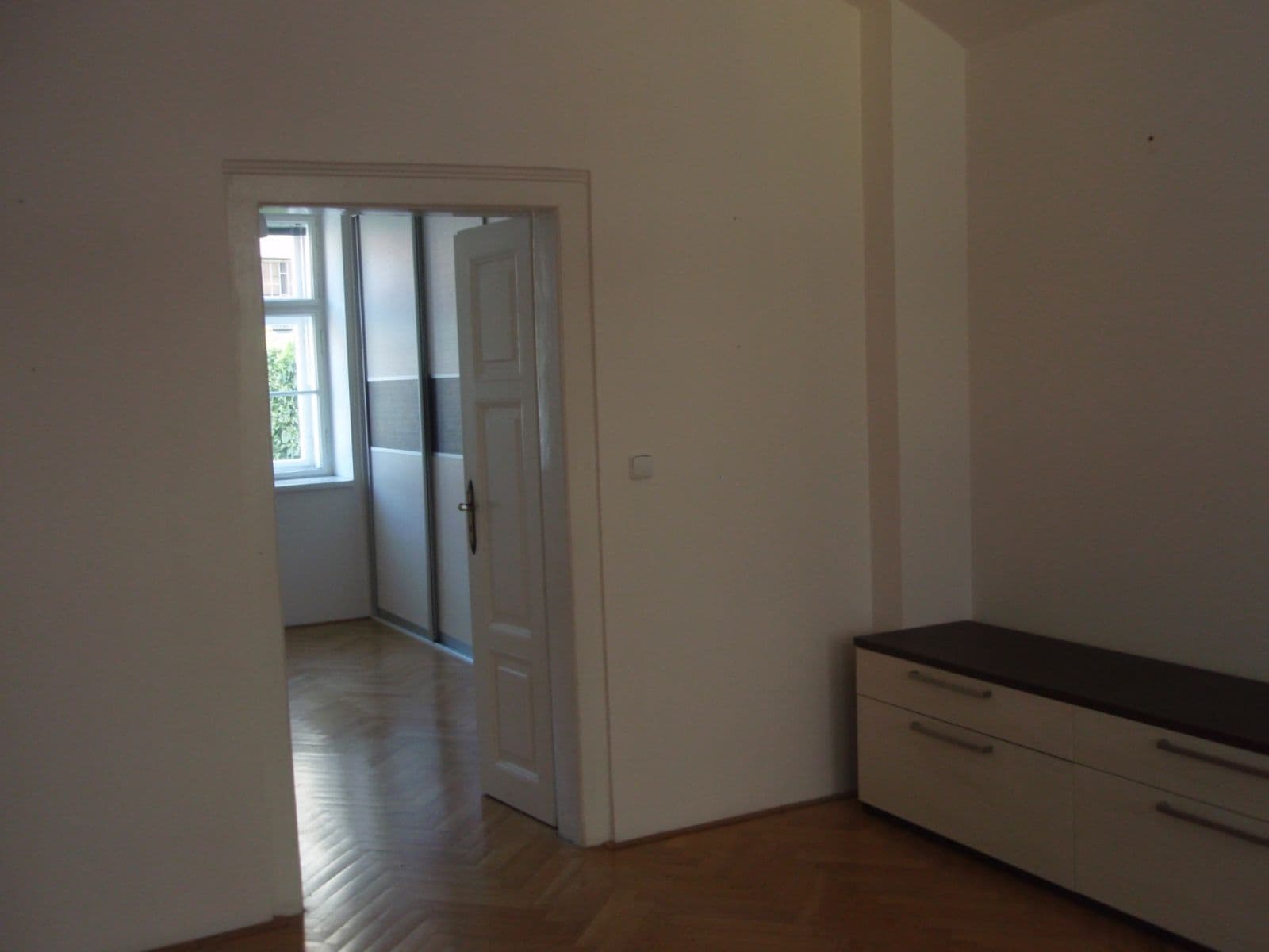 Prenájom bytu 2-izbový 46 m², Roháčova, Praha, Praha Prenájom bytu 2-izbový 46 m², Roháčova, Praha, Praha