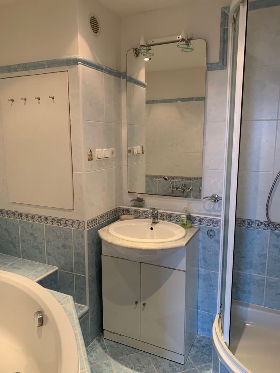 Prenájom bytu 3-izbový 68 m², Ctěnická, Praha, Praha Prenájom bytu 3-izbový 68 m², Ctěnická, Praha, Praha
