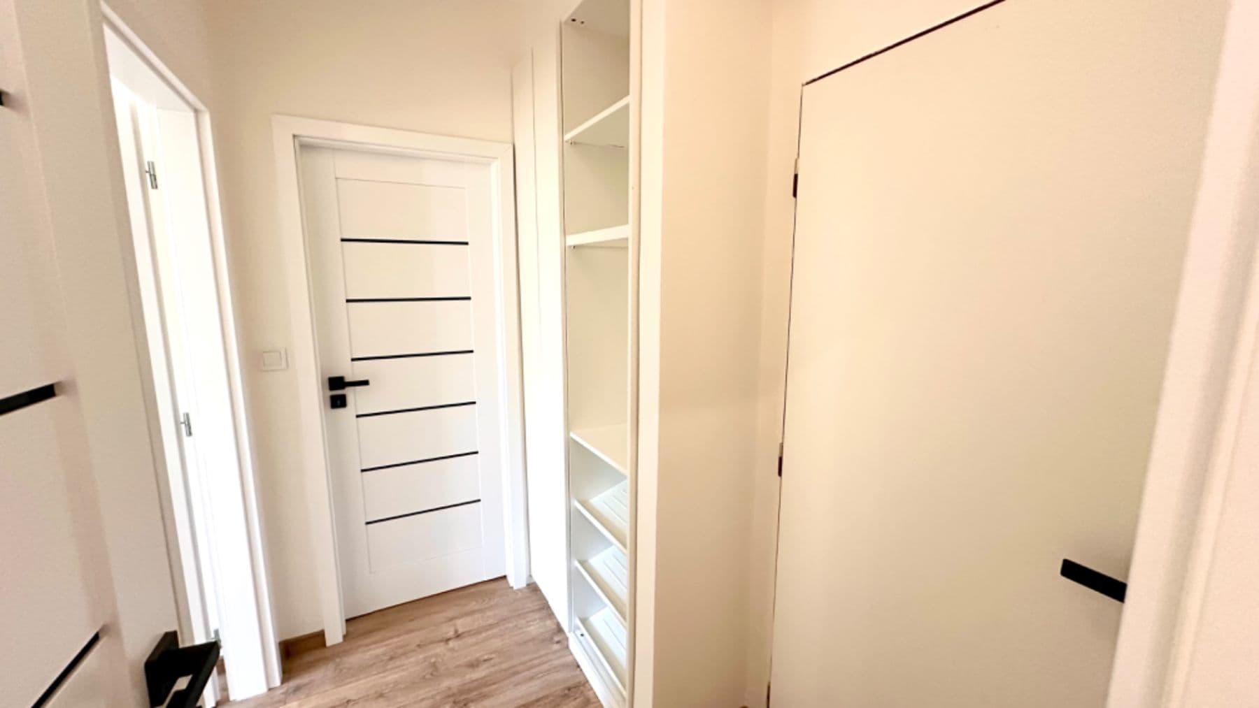 Predaj bytu 2-izbový 36 m², Rýmařovská, Praha, Praha Predaj bytu 2-izbový 36 m², Rýmařovská, Praha, Praha