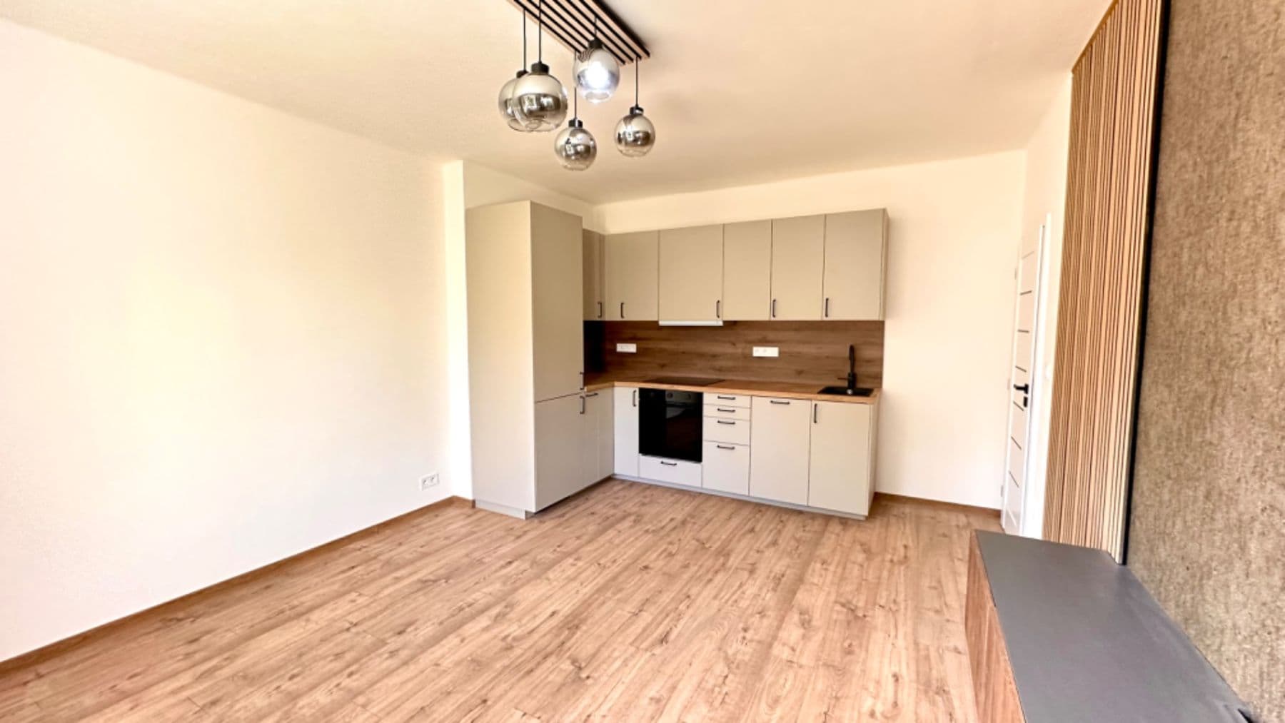 Predaj bytu 2-izbový 36 m², Rýmařovská, Praha, Praha Predaj bytu 2-izbový 36 m², Rýmařovská, Praha, Praha