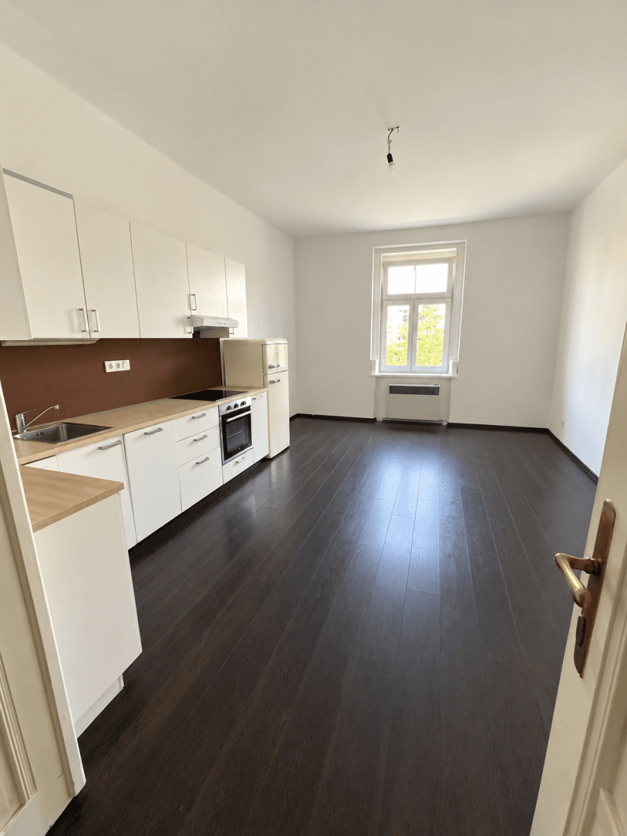Prenájom bytu 2-izbový 53 m², Lužická, Praha, Praha Prenájom bytu 2-izbový 53 m², Lužická, Praha, Praha