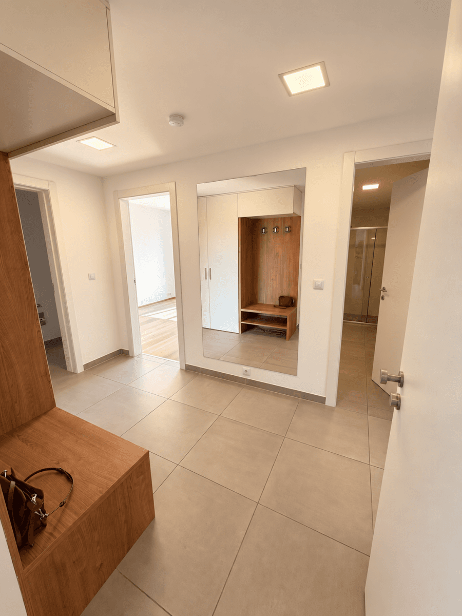 Predaj bytu 2-izbový 57 m², V jehličí, Praha, Praha Predaj bytu 2-izbový 57 m², V jehličí, Praha, Praha