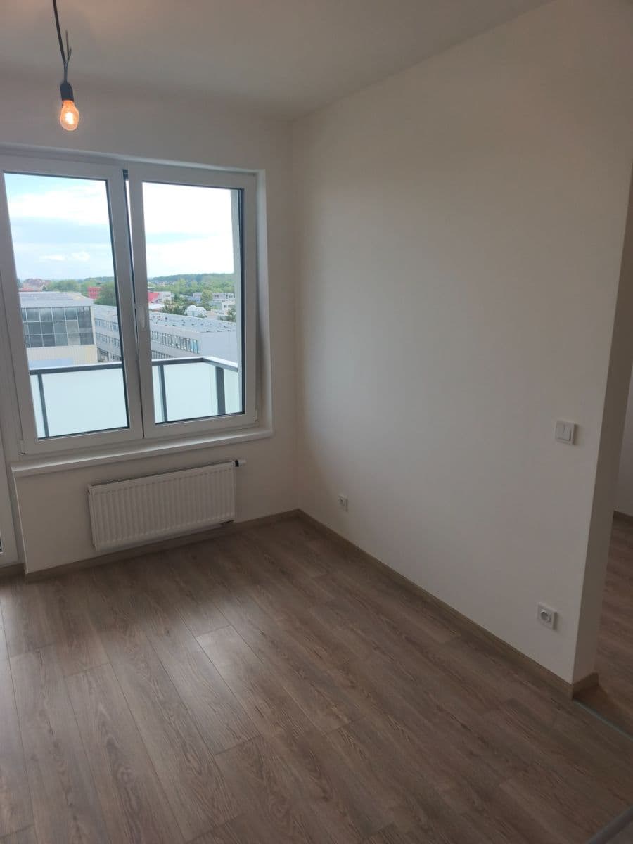 Prenájom bytu 1-izbový 31 m², Arnošta Staňka, Praha, Praha Prenájom bytu 1-izbový 31 m², Arnošta Staňka, Praha, Praha