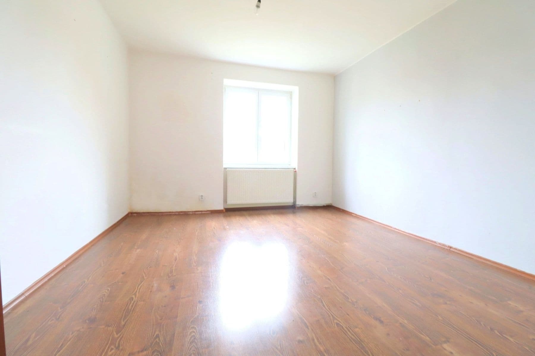 Prenájom bytu 2-izbový 56 m², Mikoláše Alše, Kolín, Středočeský kraj Prenájom bytu 2-izbový 56 m², Mikoláše Alše, Kolín, Středočeský kraj