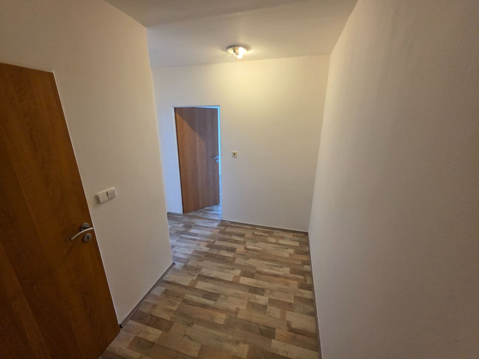 Predaj bytu 2-izbový 56 m², V Hůrkách, Praha, Praha Predaj bytu 2-izbový 56 m², V Hůrkách, Praha, Praha