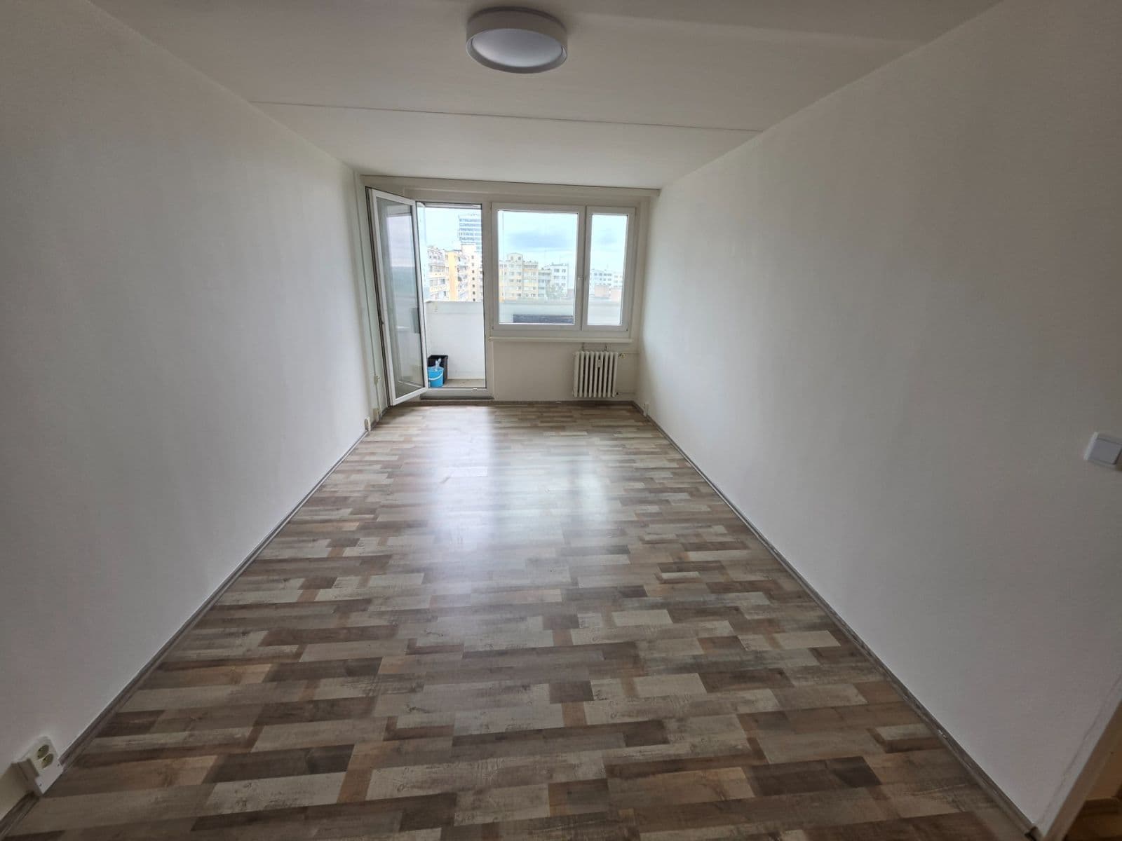 Predaj bytu 2-izbový 56 m², V Hůrkách, Praha, Praha Predaj bytu 2-izbový 56 m², V Hůrkách, Praha, Praha