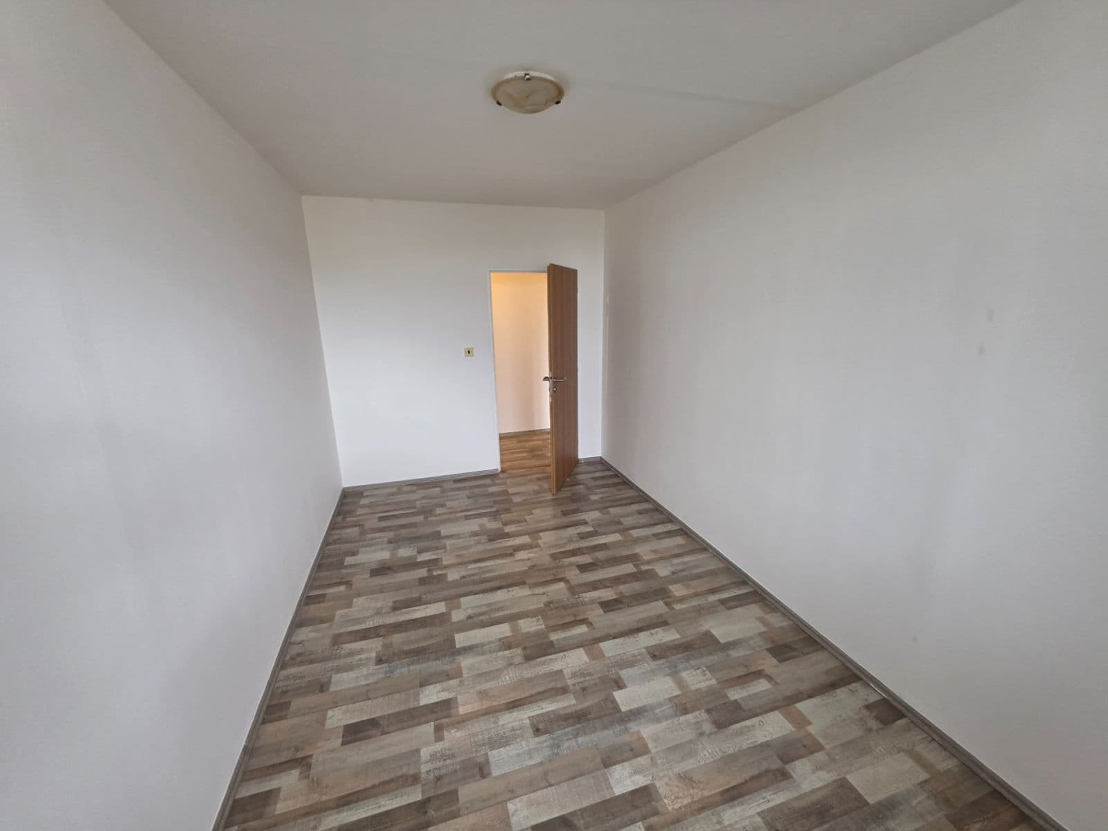 Predaj bytu 2-izbový 56 m², V Hůrkách, Praha, Praha Predaj bytu 2-izbový 56 m², V Hůrkách, Praha, Praha