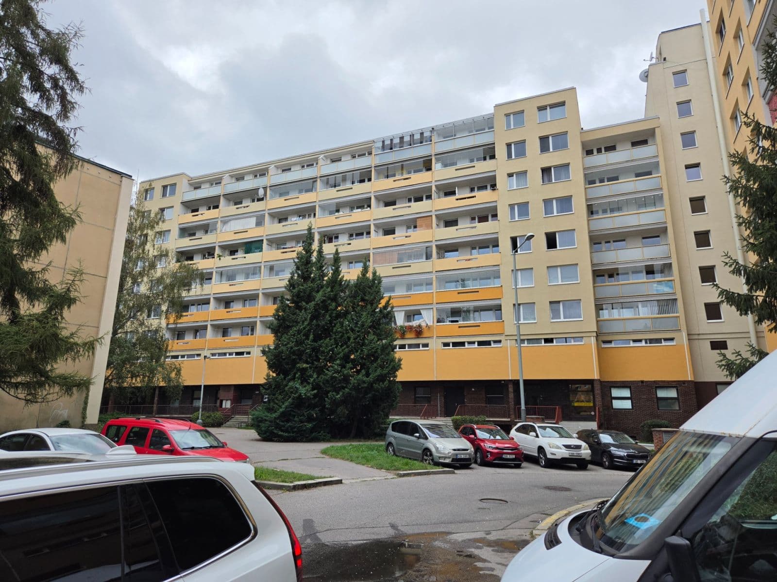 Predaj bytu 2-izbový 56 m², V Hůrkách, Praha, Praha Predaj bytu 2-izbový 56 m², V Hůrkách, Praha, Praha