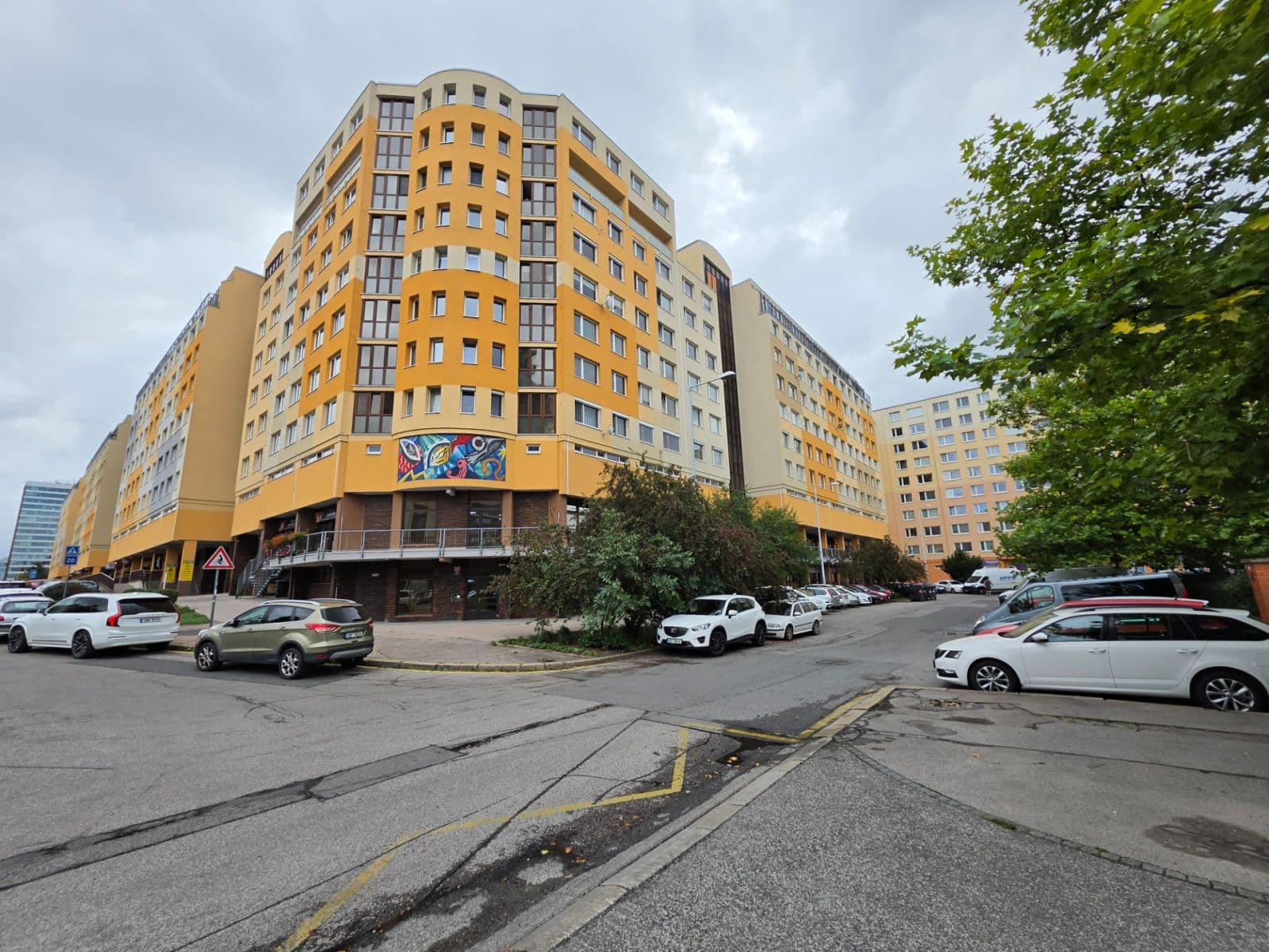 Predaj bytu 2-izbový 56 m², V Hůrkách, Praha, Praha Predaj bytu 2-izbový 56 m², V Hůrkách, Praha, Praha