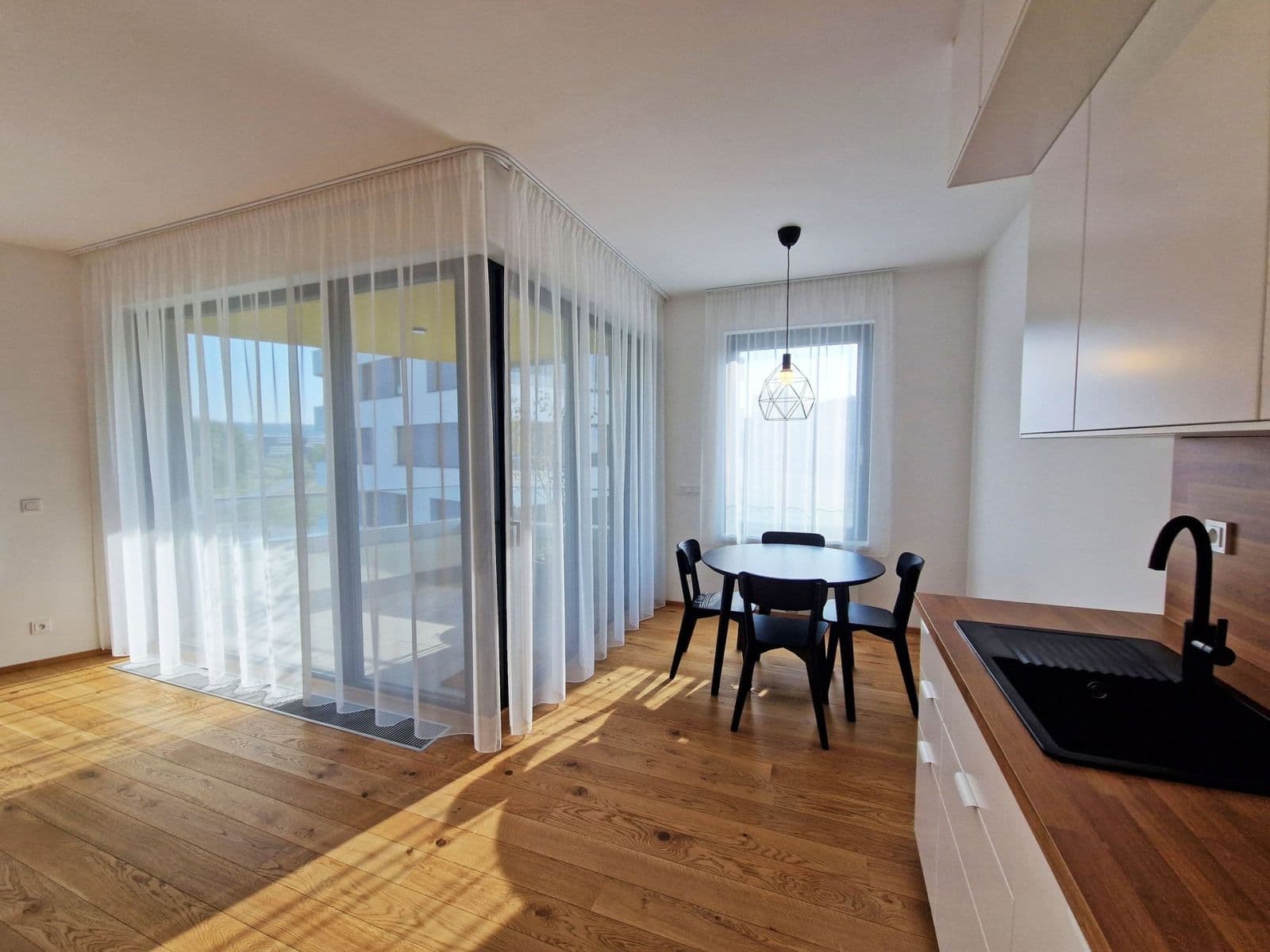 Prenájom bytu 2-izbový 55 m², Sokolova, Praha, Praha Prenájom bytu 2-izbový 55 m², Sokolova, Praha, Praha