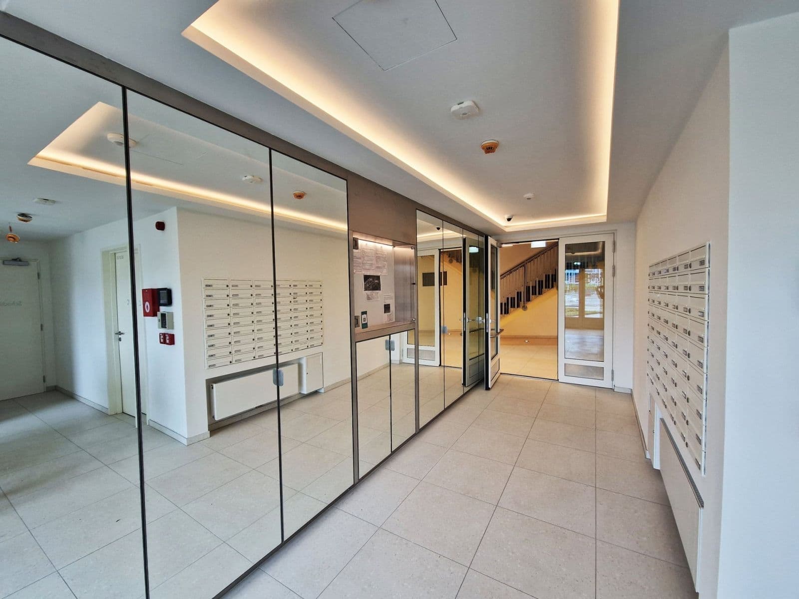 Prenájom bytu 2-izbový 55 m², Sokolova, Praha, Praha Prenájom bytu 2-izbový 55 m², Sokolova, Praha, Praha