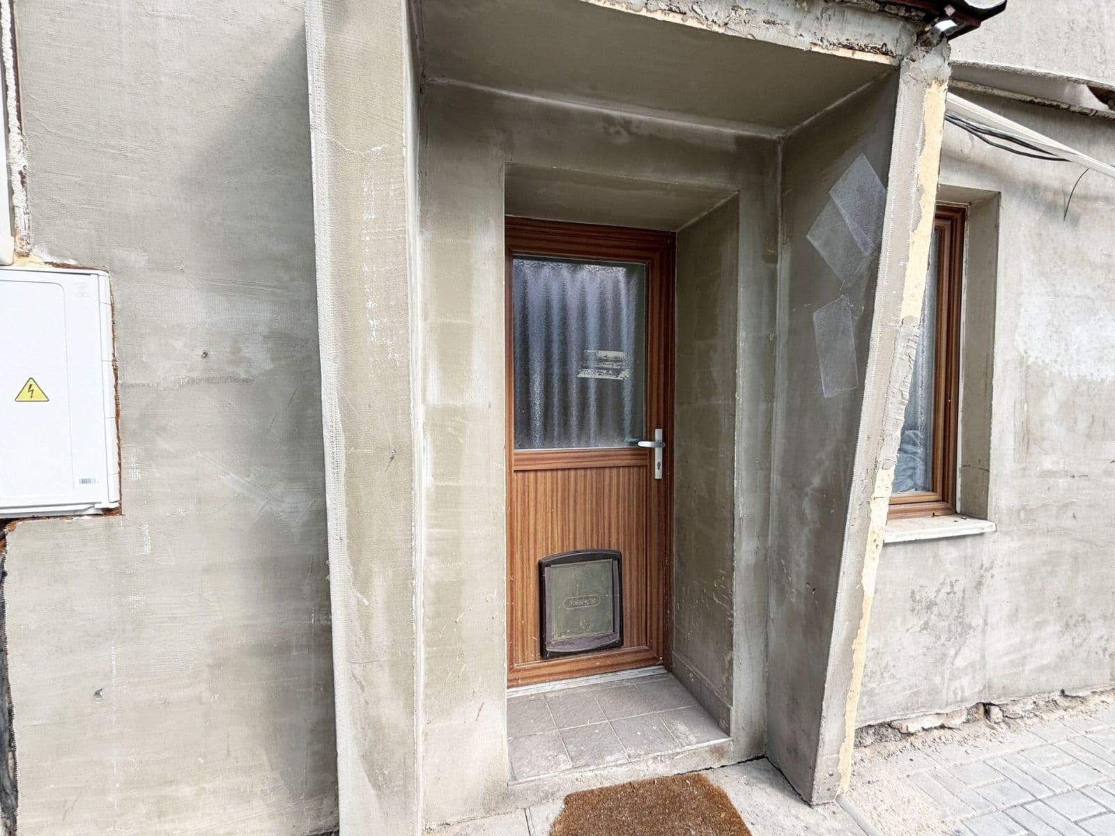 Prenájom bytu 3-izbový 67 m², Palackého náměstí, Dobrovice, Středočeský kraj Prenájom bytu 3-izbový 67 m², Palackého náměstí, Dobrovice, Středočeský kraj