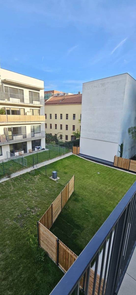 Prenájom bytu 1-izbový 30 m², Hvězdová, Brno, Jihomoravský kraj Prenájom bytu 1-izbový 30 m², Hvězdová, Brno, Jihomoravský kraj