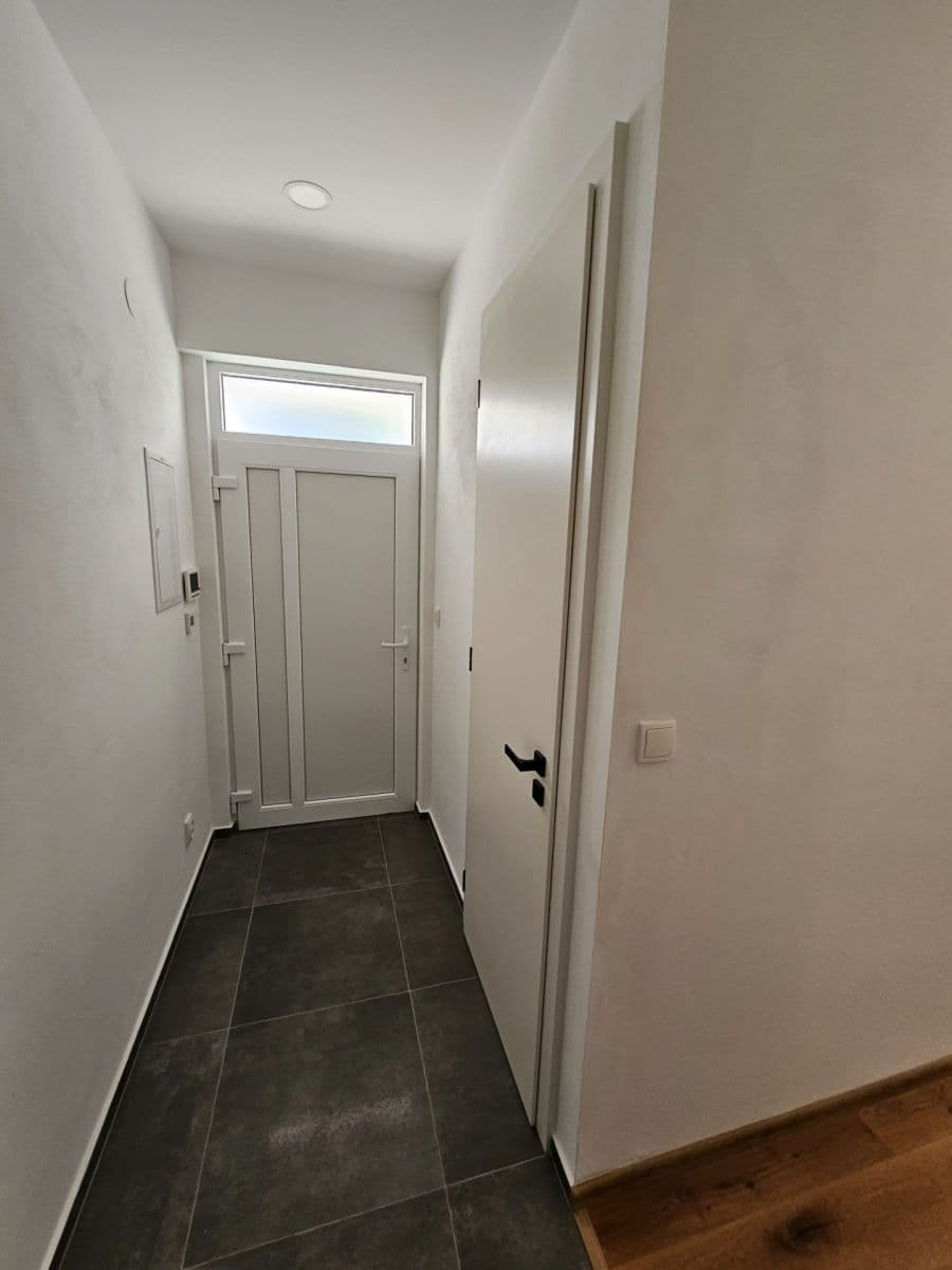 Prenájom bytu 2-izbový 43 m², Ptašínského, Brno, Jihomoravský kraj Prenájom bytu 2-izbový 43 m², Ptašínského, Brno, Jihomoravský kraj