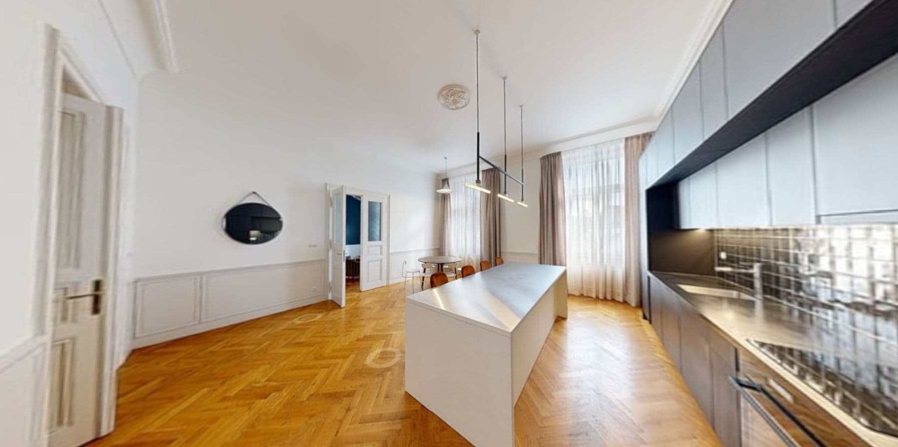 Prenájom bytu 3-izbový 135 m², náměstí Franze Kafky, Praha, Praha Prenájom bytu 3-izbový 135 m², náměstí Franze Kafky, Praha, Praha